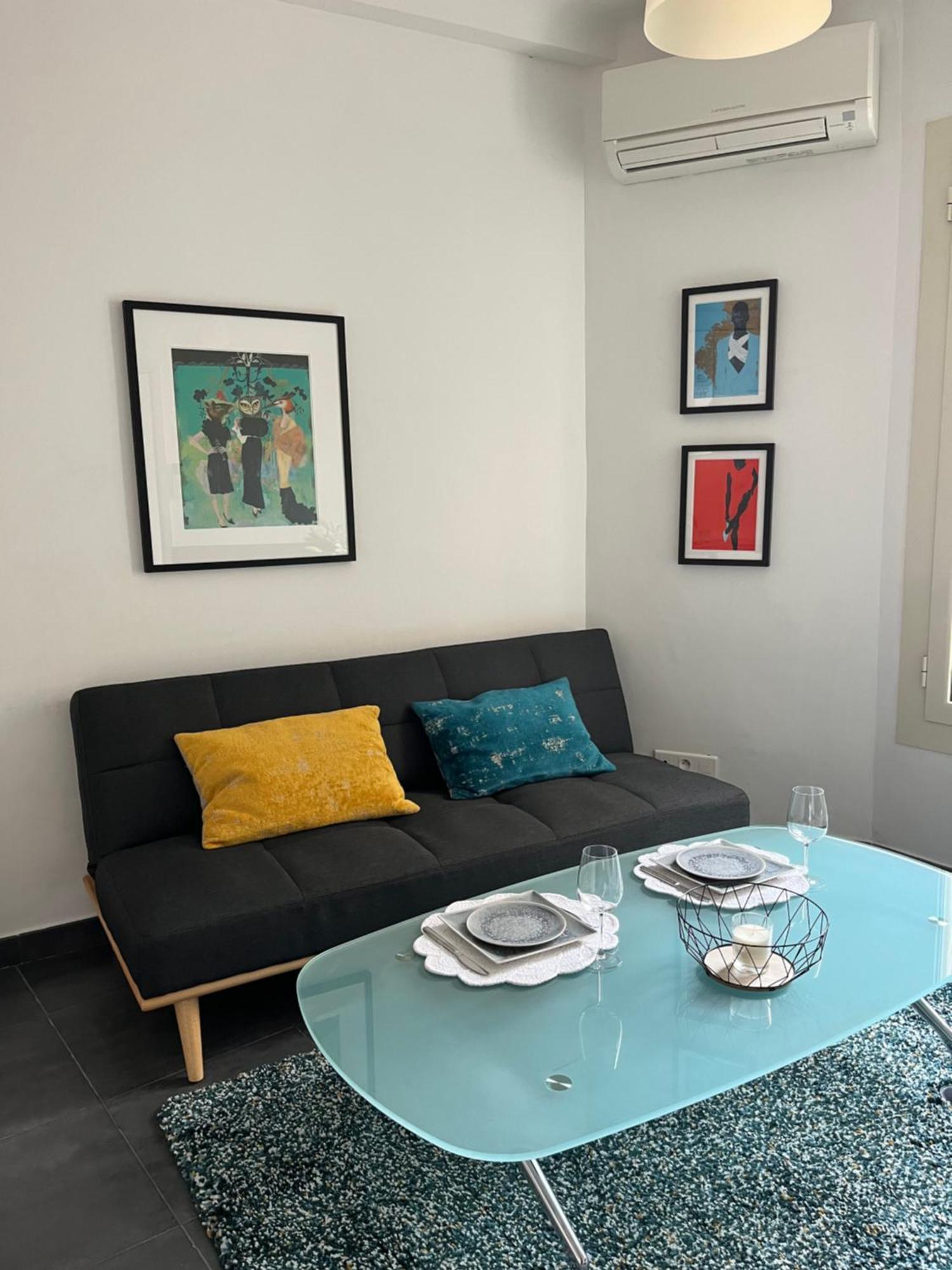 Apartment Perfectly Located Place *